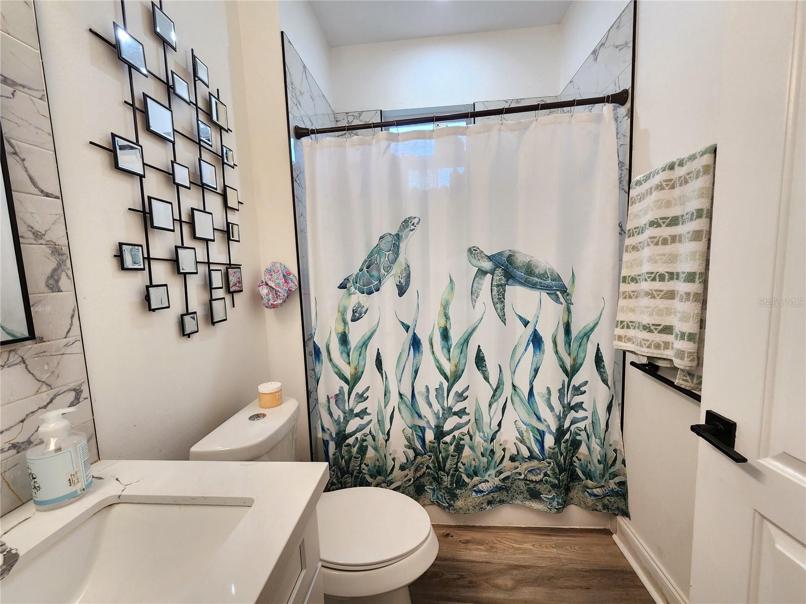 Image 14 of 20 For 4045 34th Avenue Se