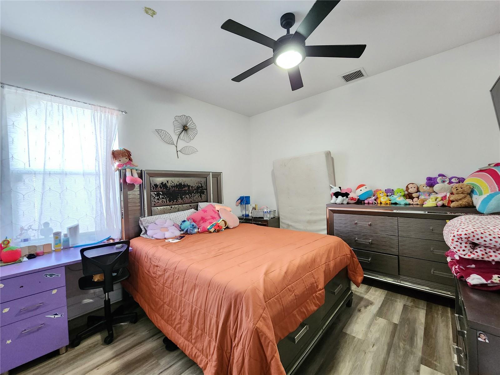 Image 15 of 20 For 4045 34th Avenue Se