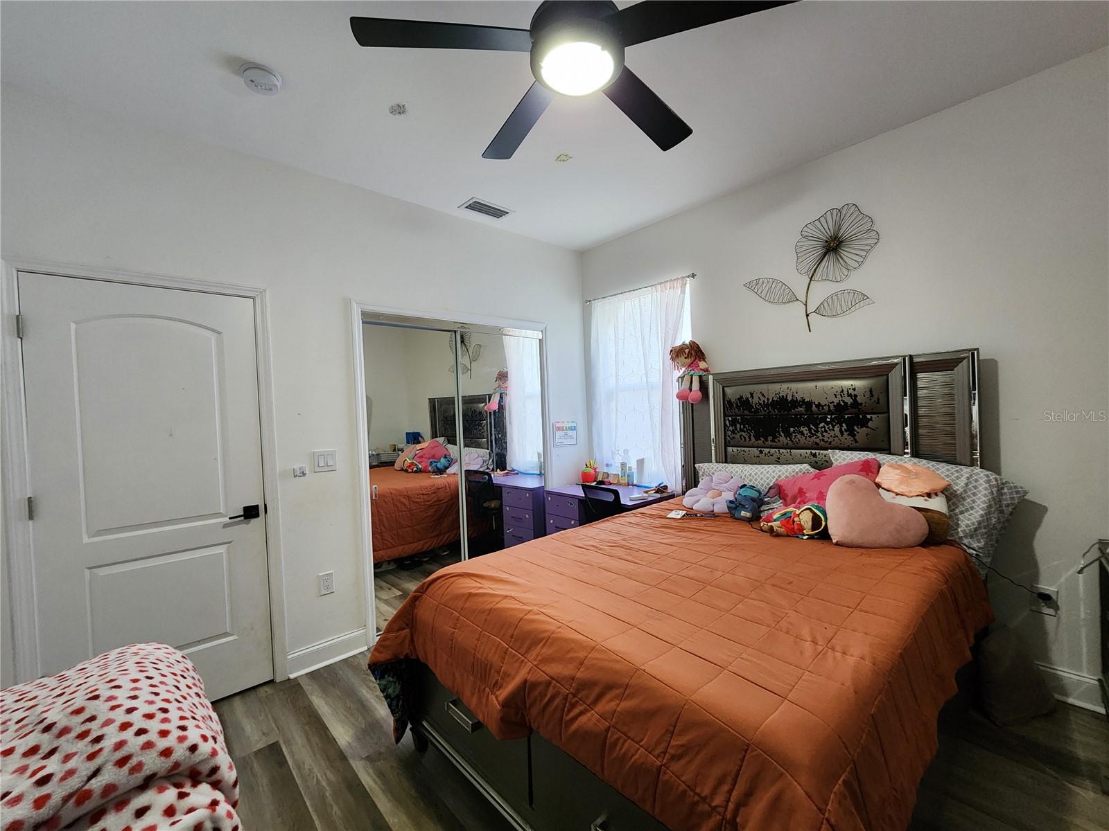 Image 16 of 20 For 4045 34th Avenue Se
