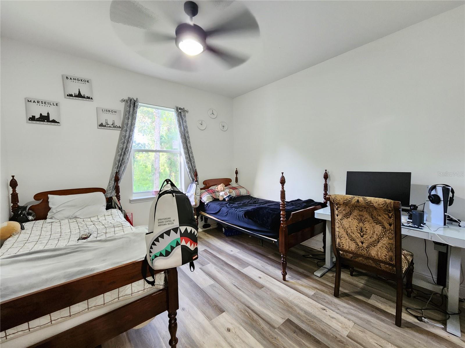 Image 17 of 20 For 4045 34th Avenue Se