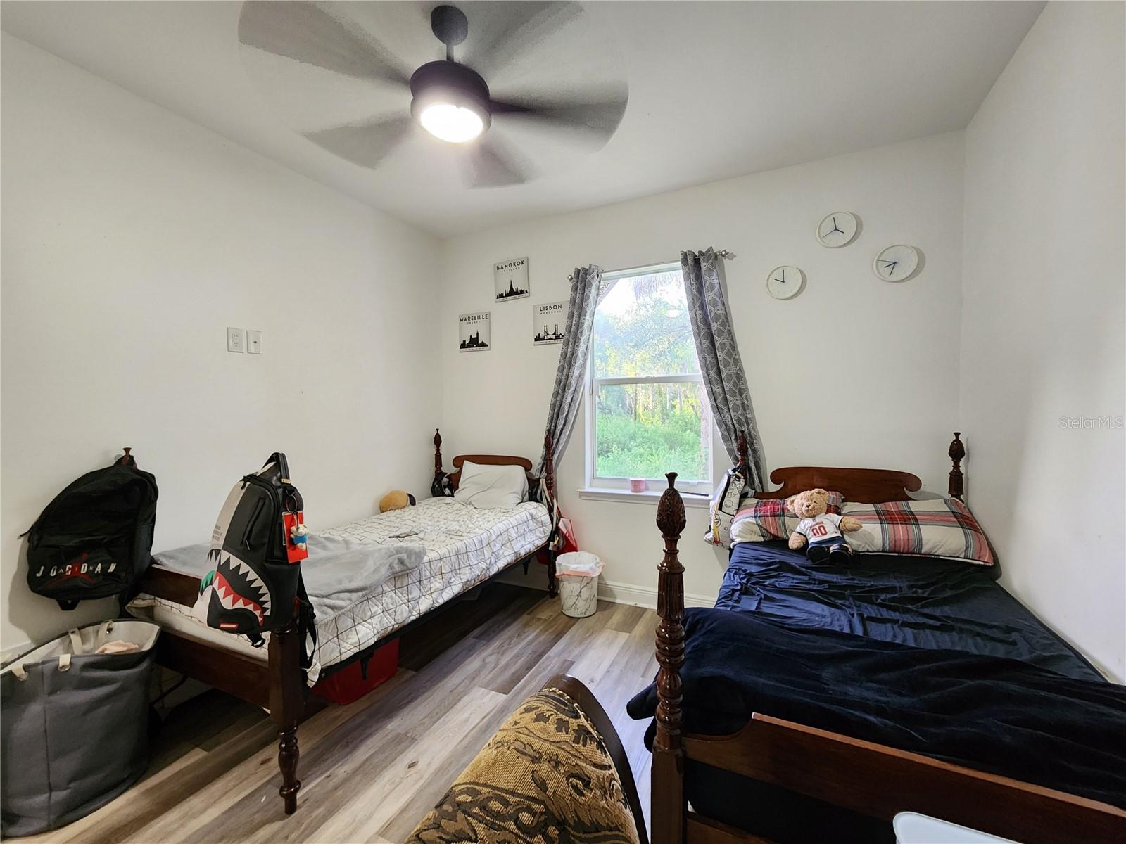 Image 18 of 20 For 4045 34th Avenue Se