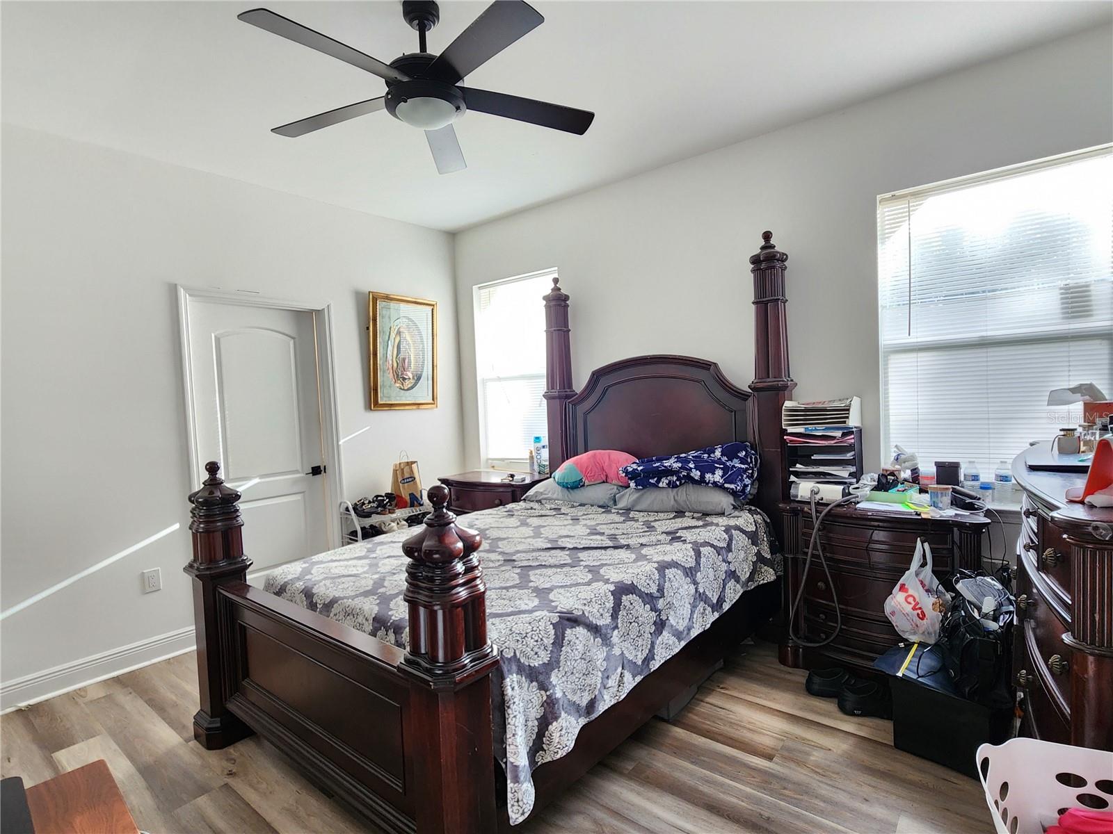 Image 8 of 20 For 4045 34th Avenue Se