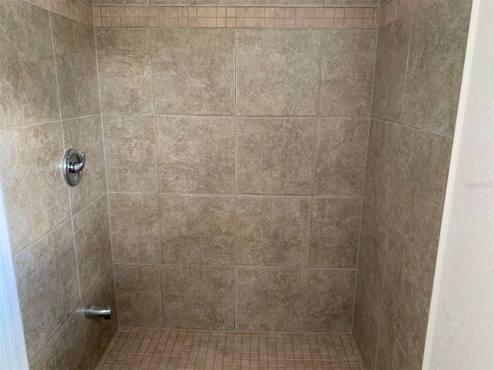 Image 10 of 15 For 1427 Hayworth Road