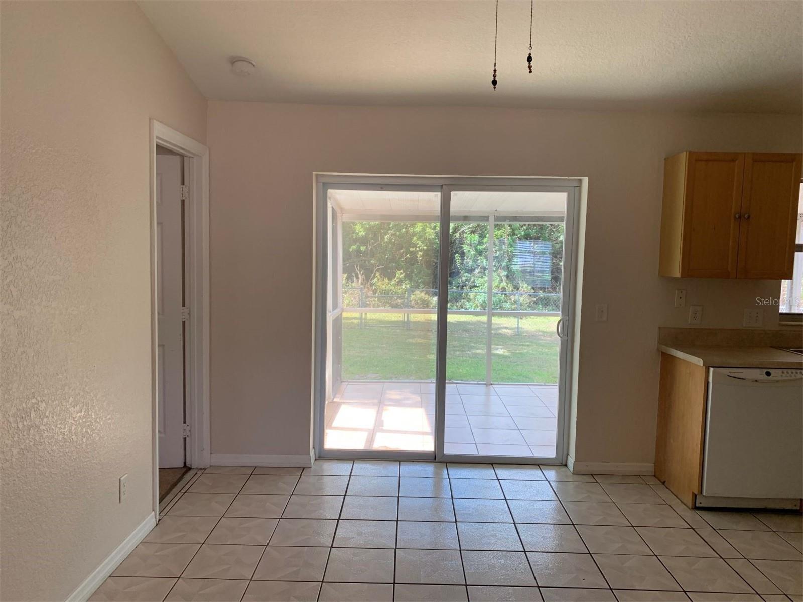Image 7 of 15 For 1427 Hayworth Road