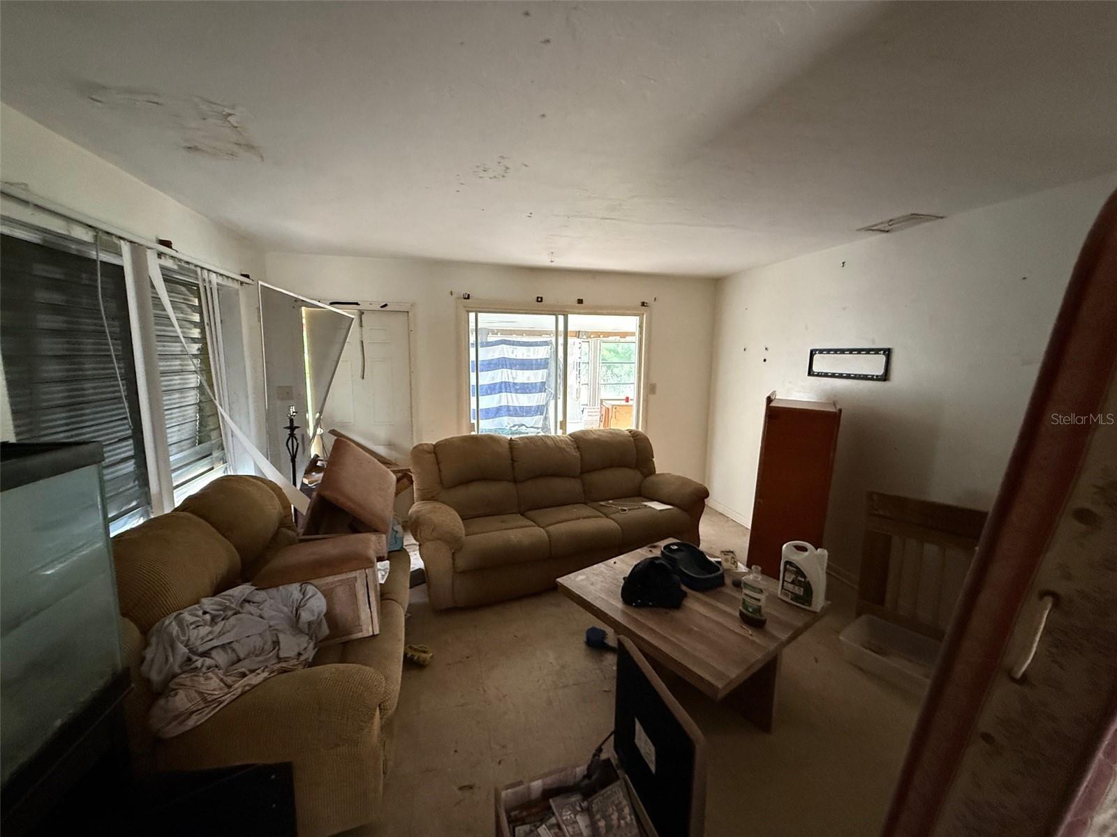 Image 4 of 6 For 410 Dalton Boulevard