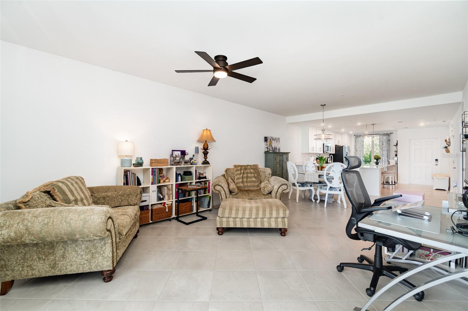 Image 12 of 72 For 15940 Grassland Lane 2512