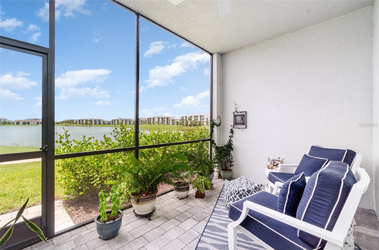 Image 22 of 72 For 15940 Grassland Lane 2512