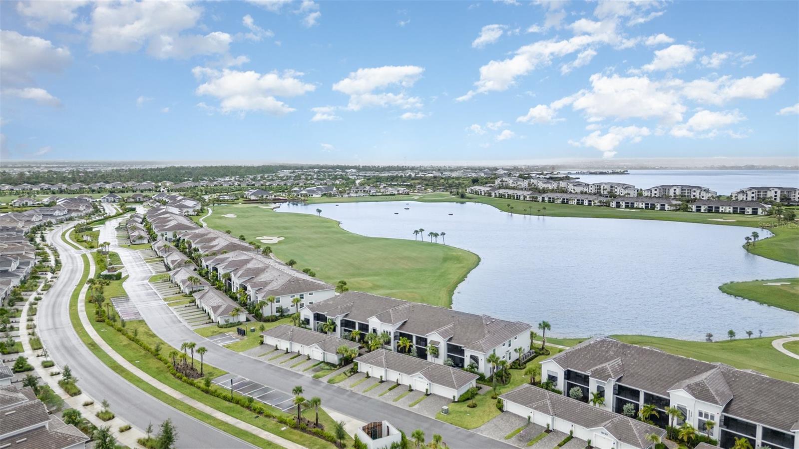 Image 29 of 72 For 15940 Grassland Lane 2512