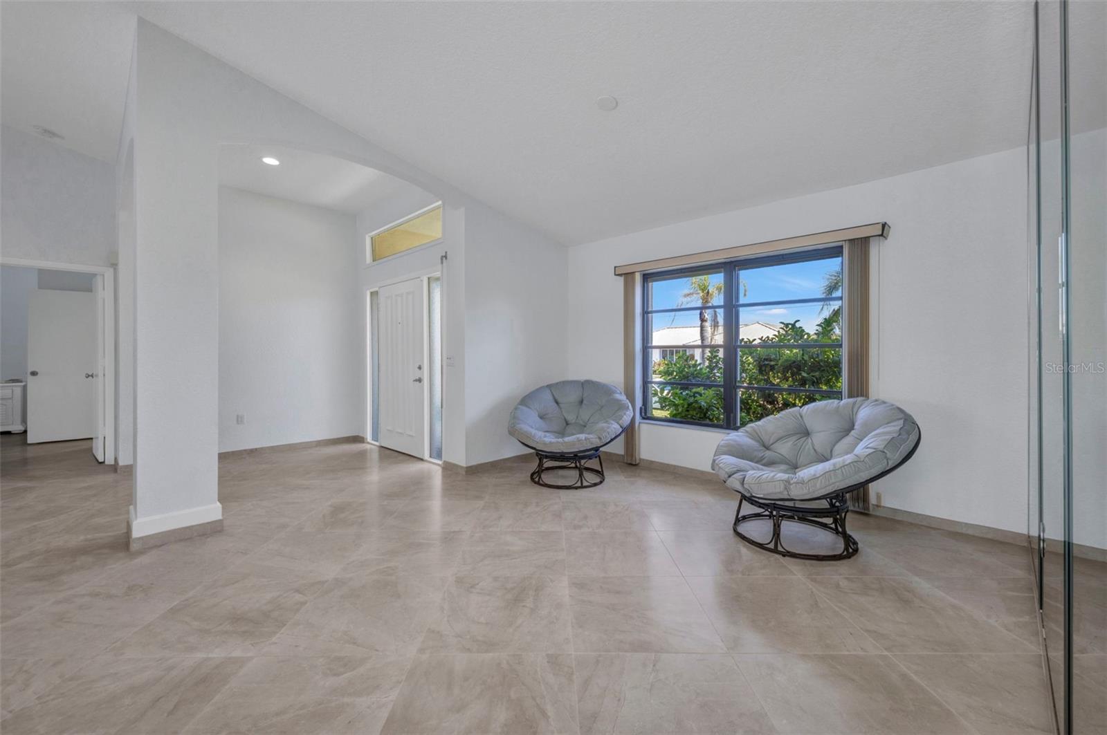 Image 21 of 45 For 2129 Charlotte Amalie Court