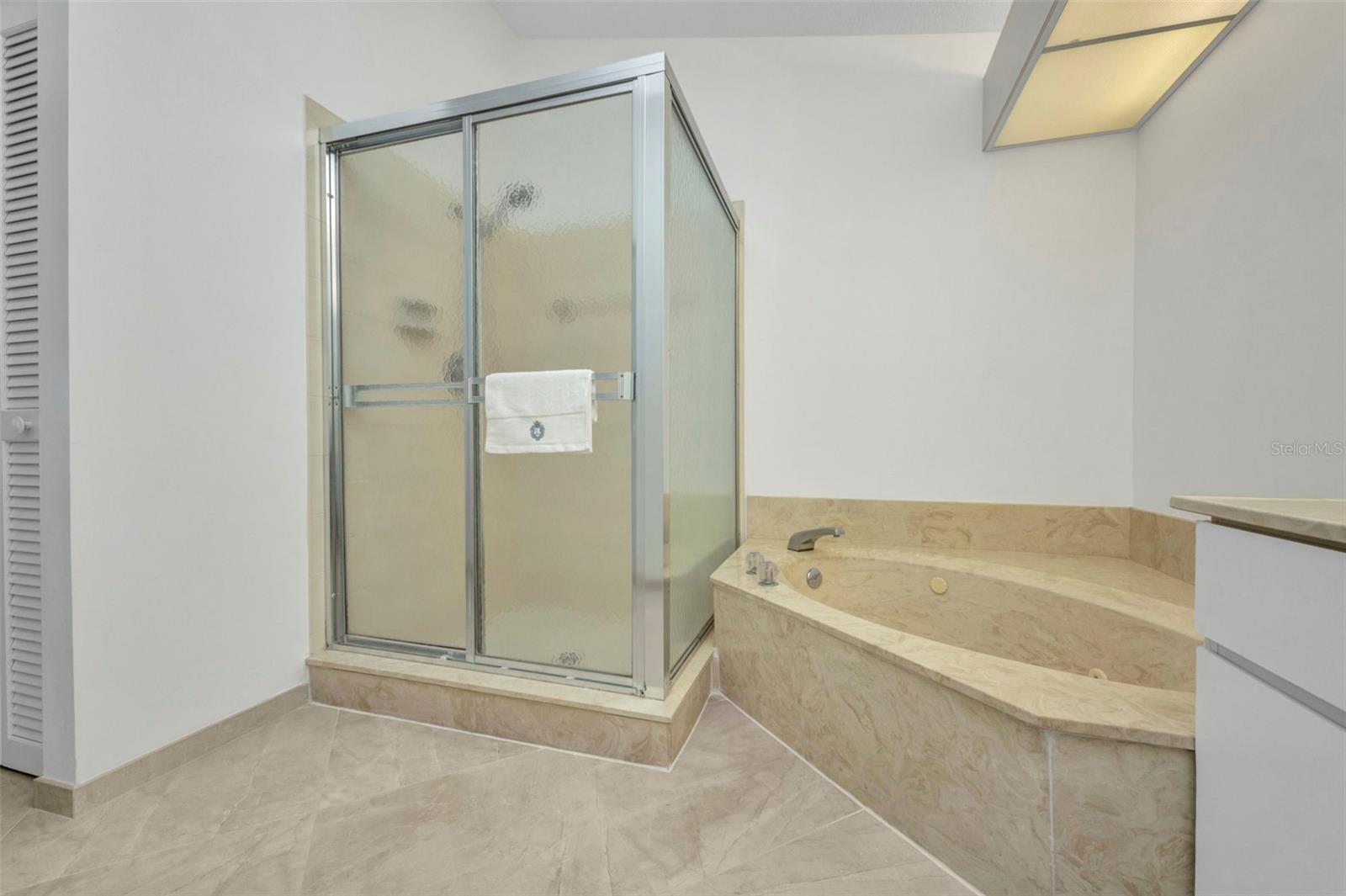 Image 33 of 45 For 2129 Charlotte Amalie Court