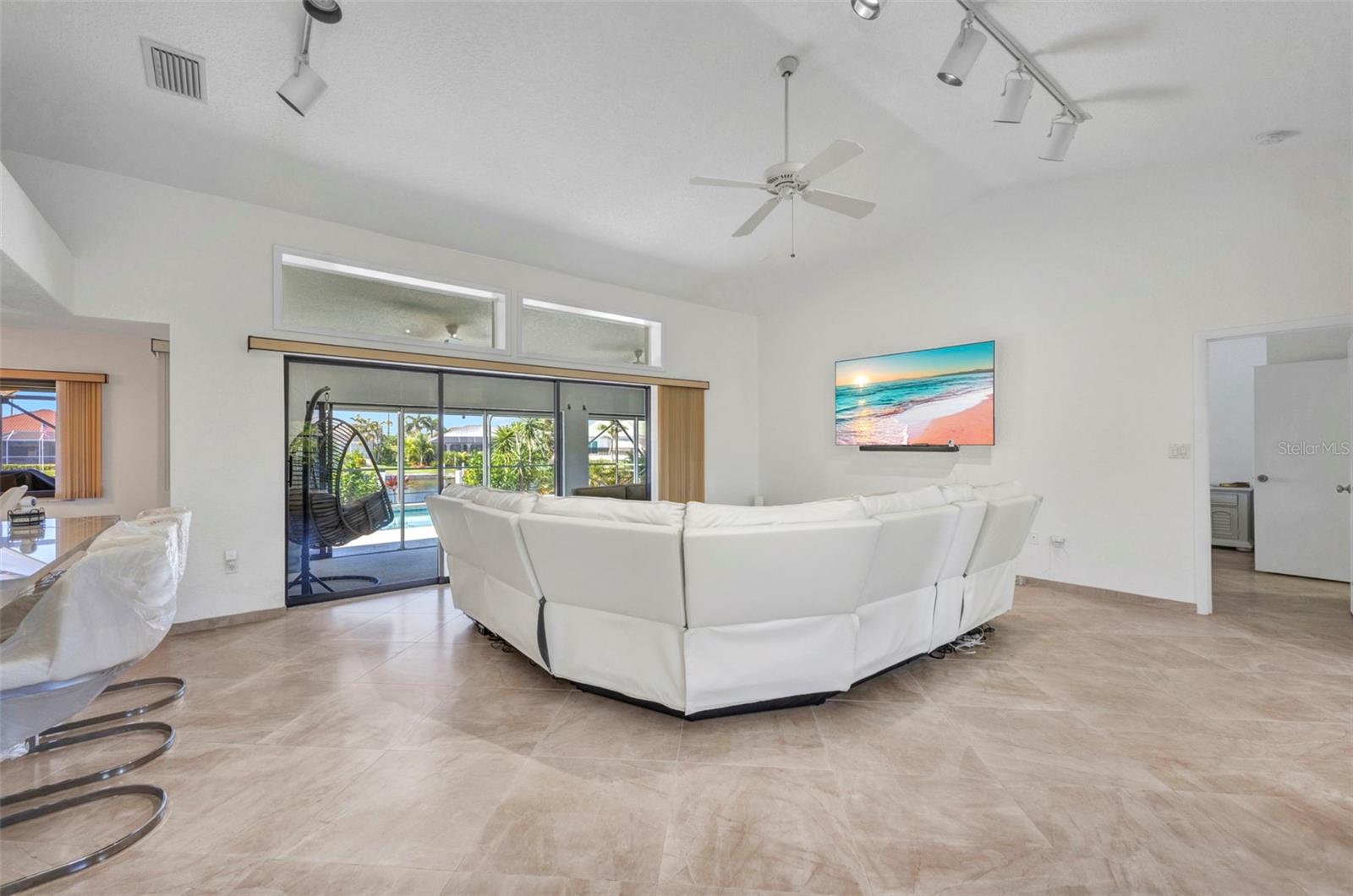 Image 8 of 45 For 2129 Charlotte Amalie Court