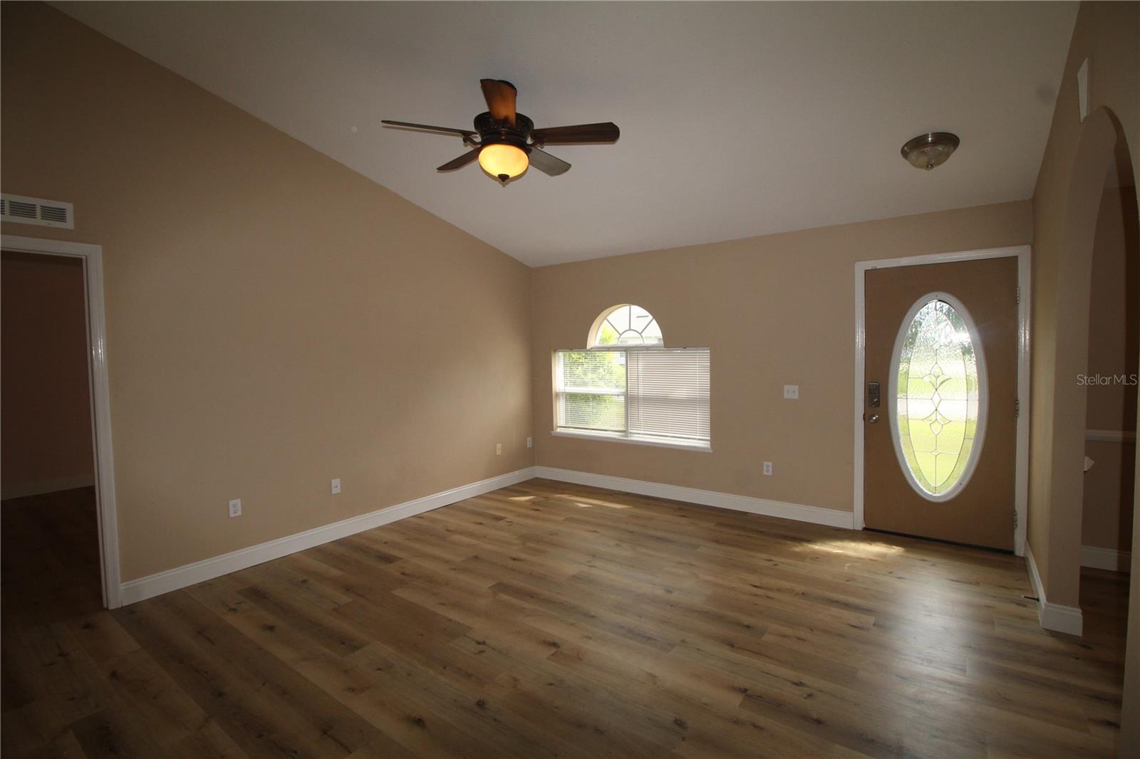 Image 3 of 17 For 5492 Douglas Road