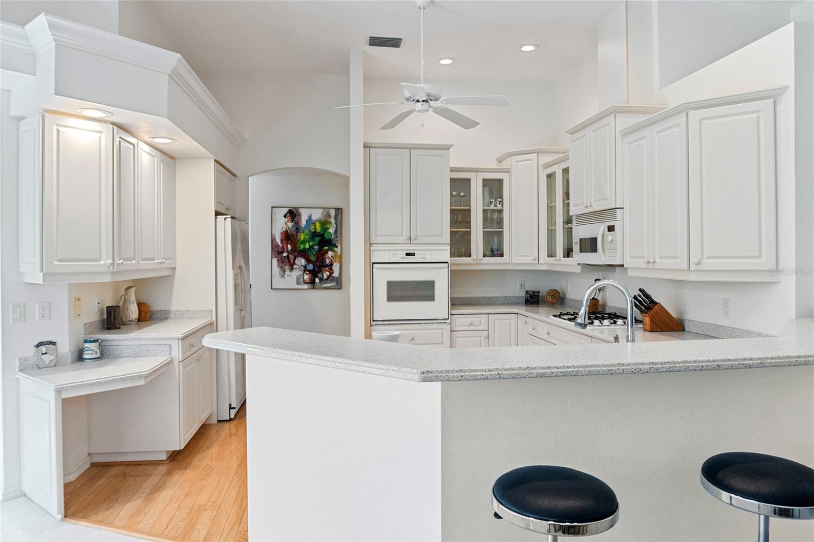 Image 10 of 36 For 1883 Canary Palm Way