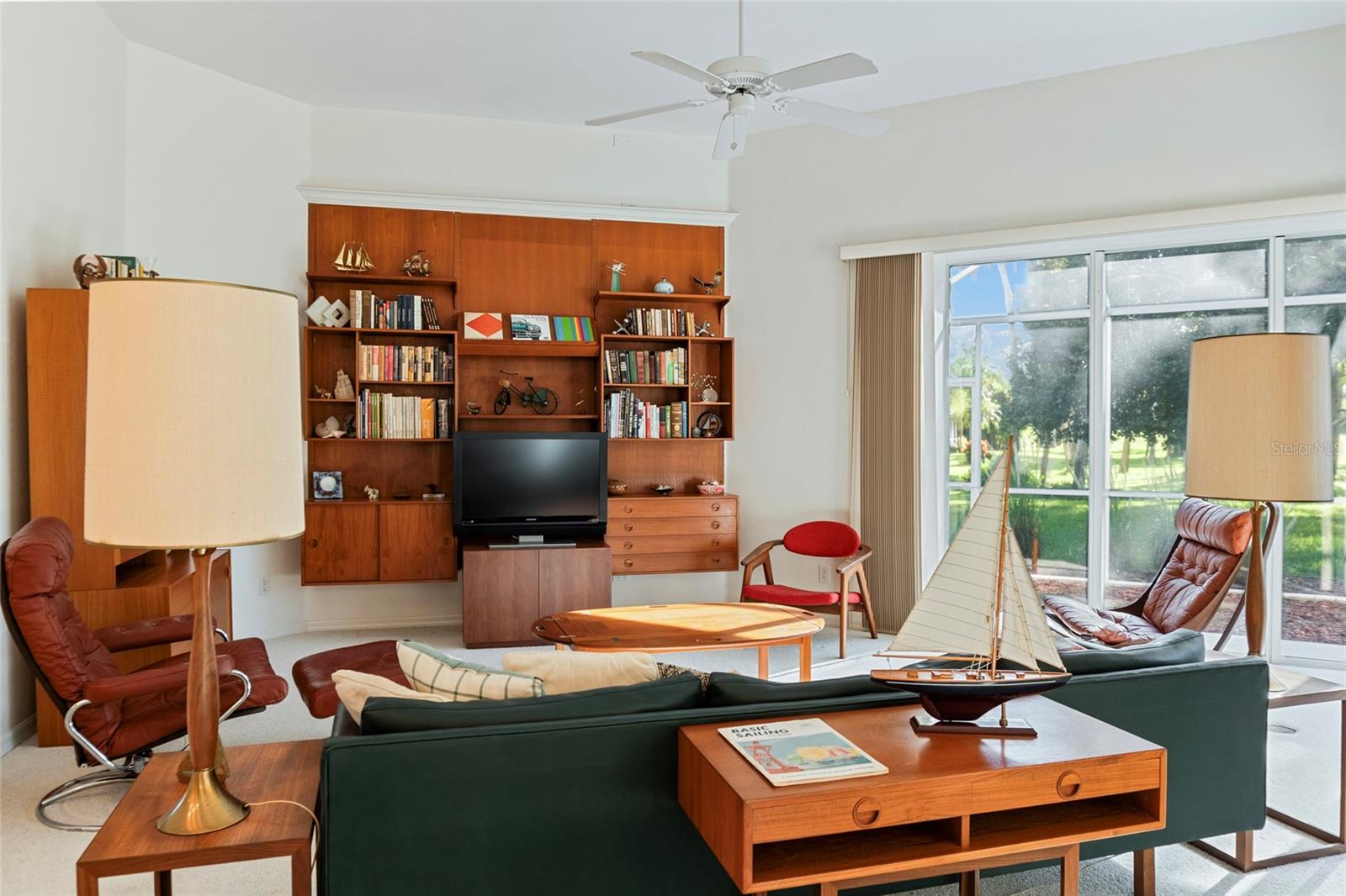 Image 11 of 36 For 1883 Canary Palm Way