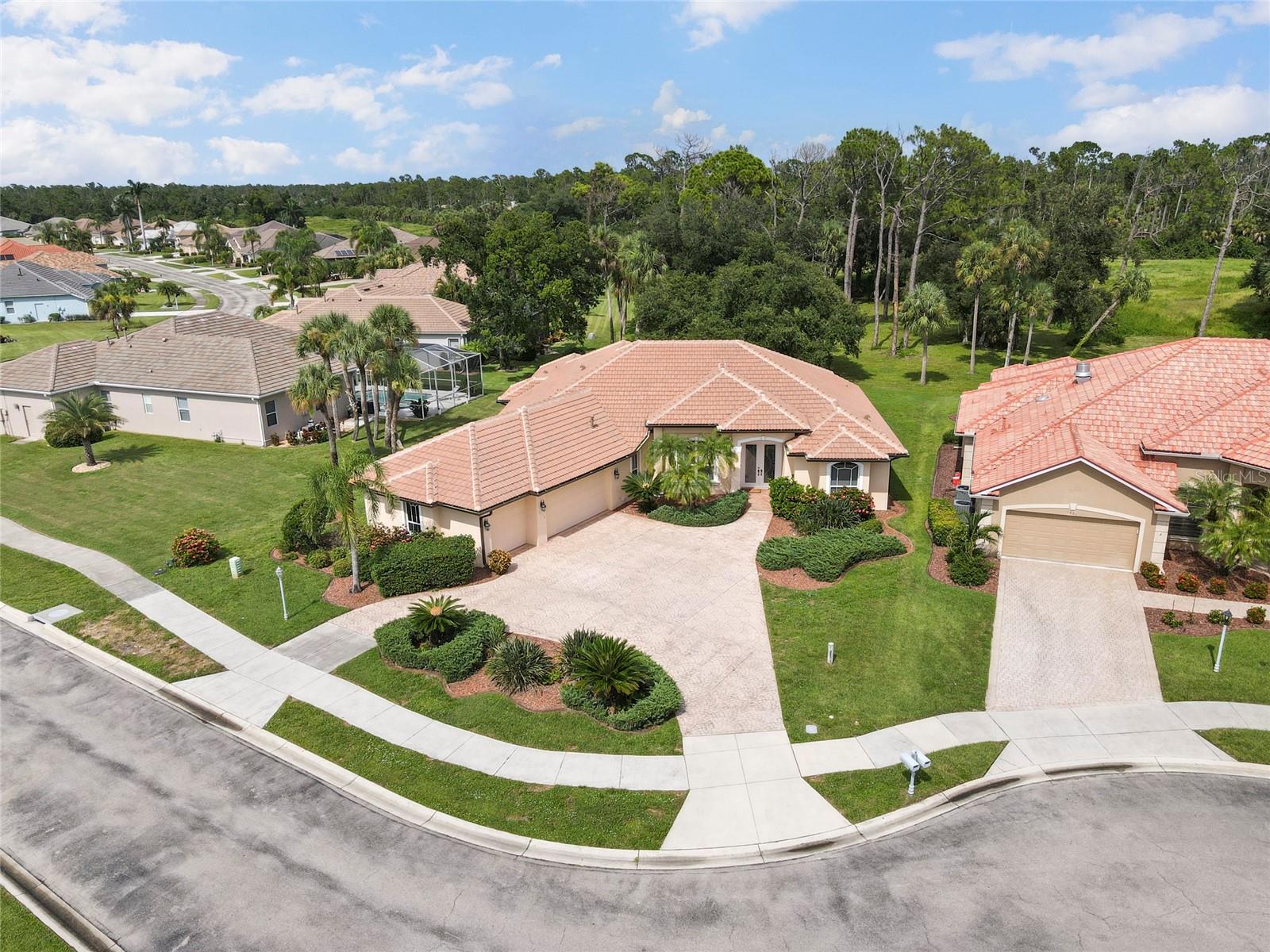 Image 33 of 36 For 1883 Canary Palm Way