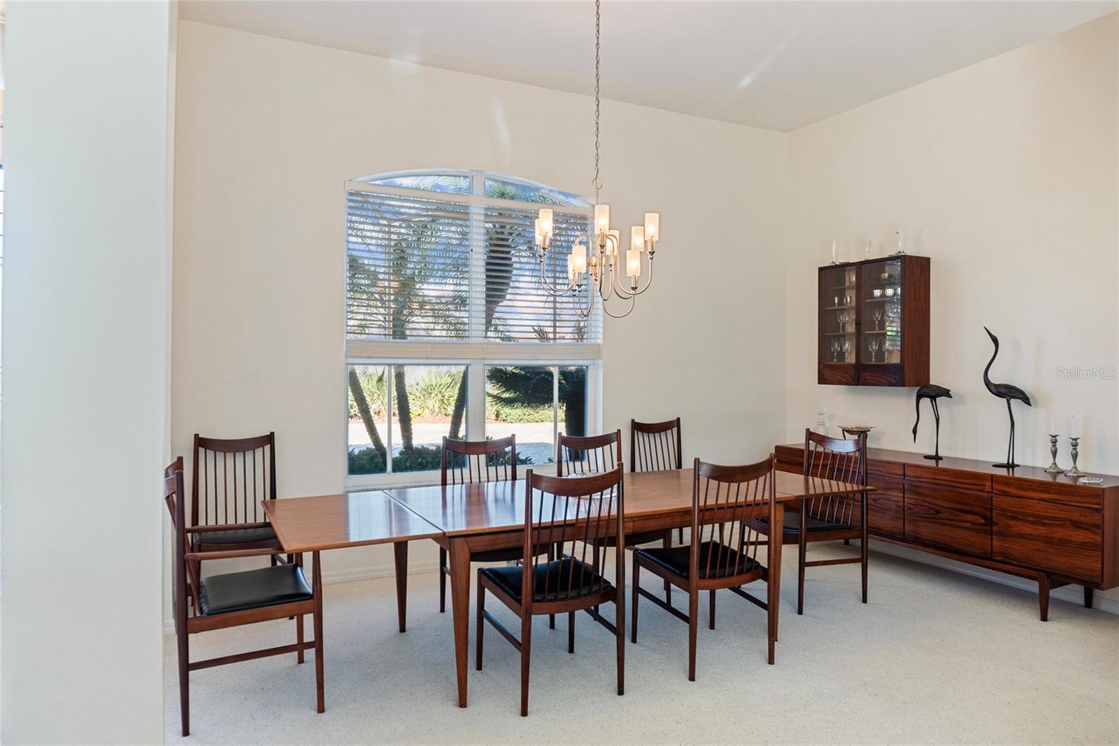 Image 6 of 36 For 1883 Canary Palm Way