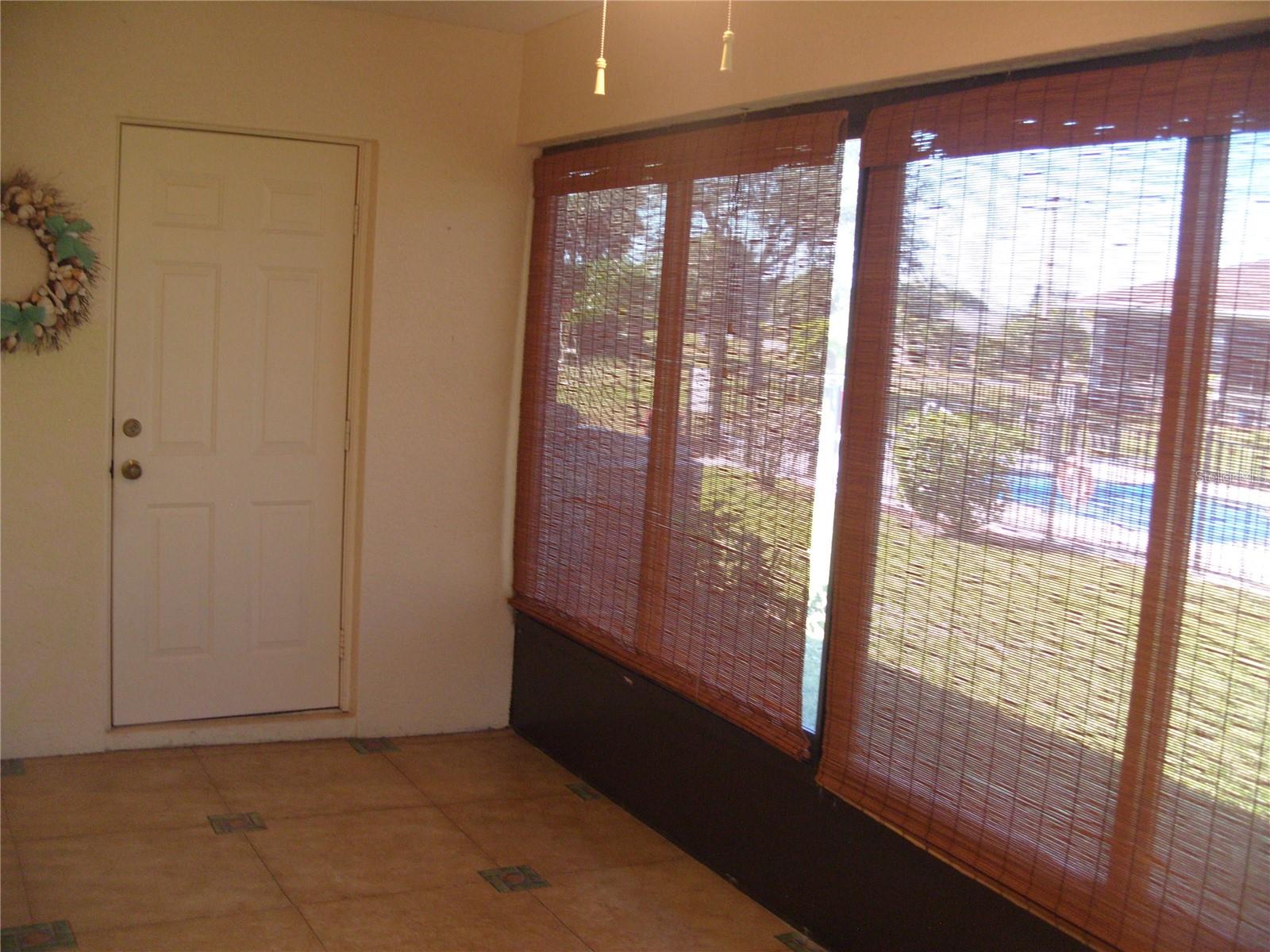 Image 19 of 24 For 229 Rotonda Boulevard W A3