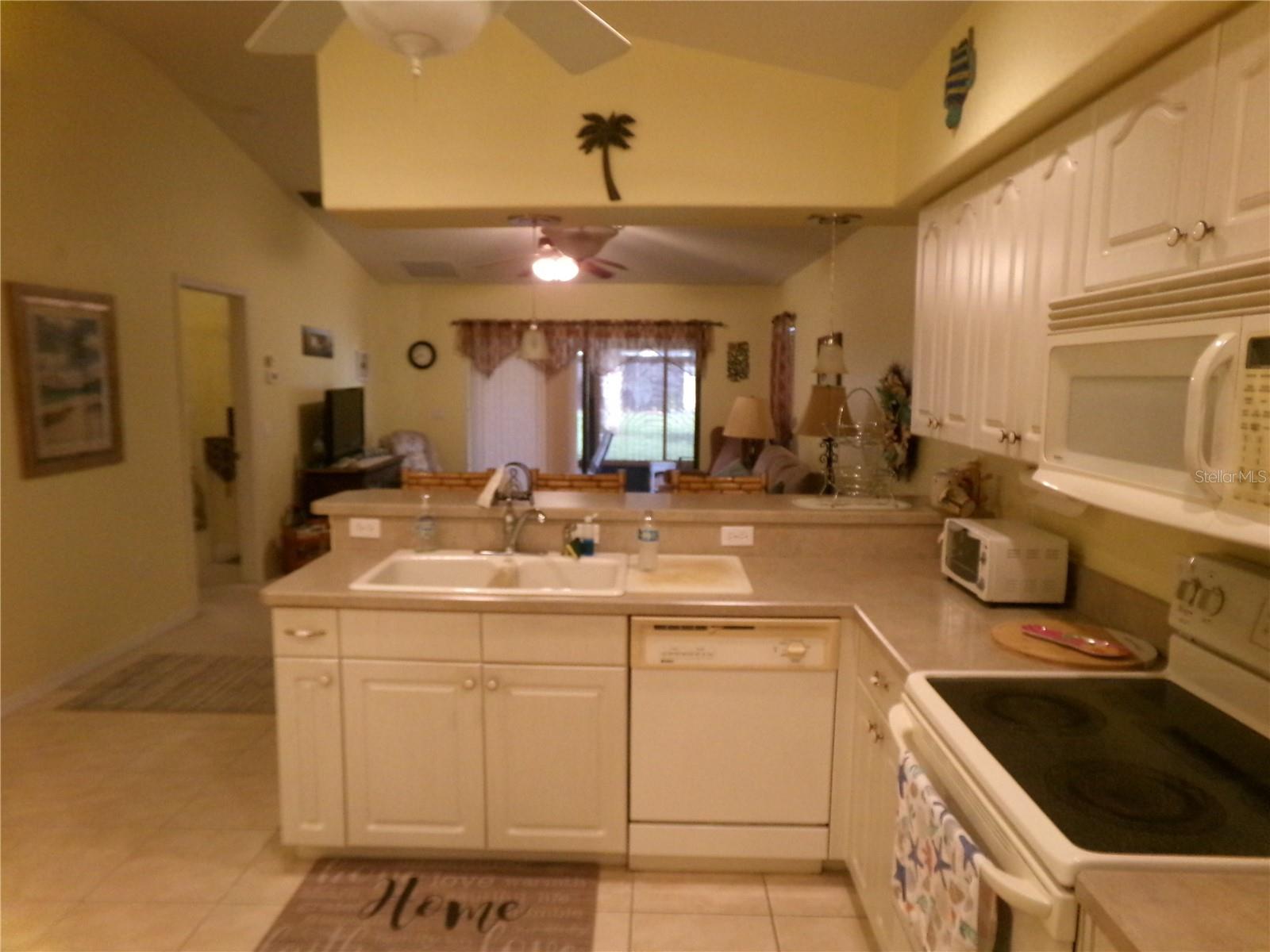 Image 7 of 16 For 229 Rotonda Boulevard W A3