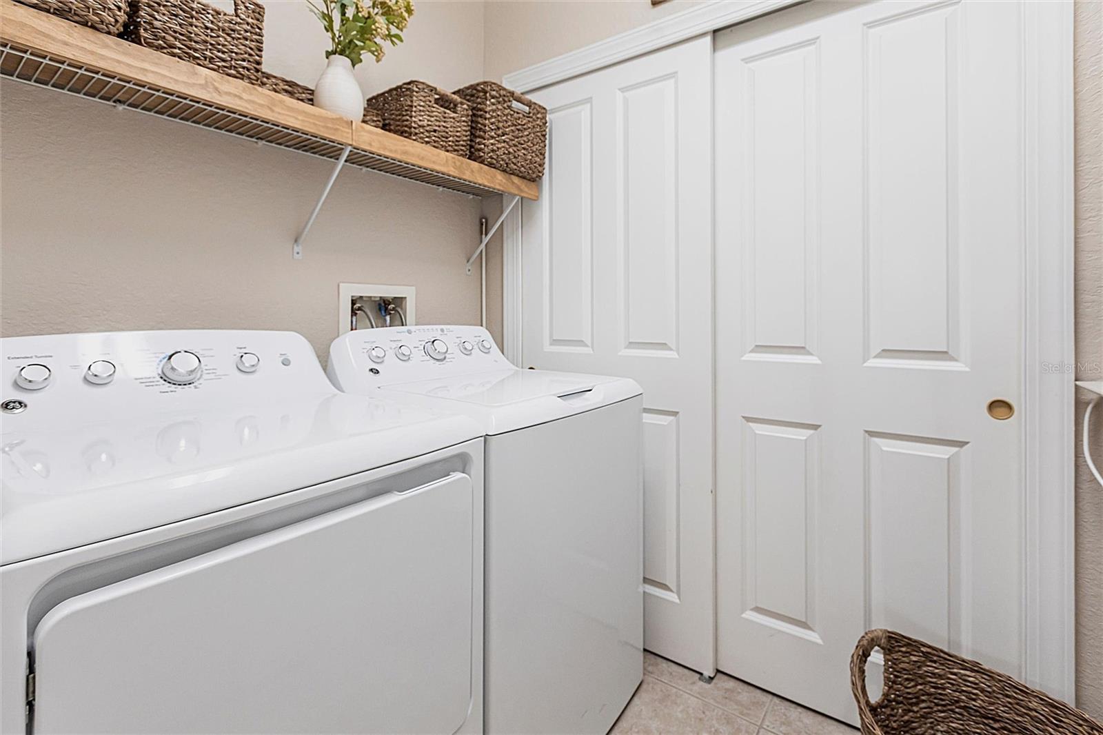 Image 21 of 49 For 95 Vivante Boulevard 401