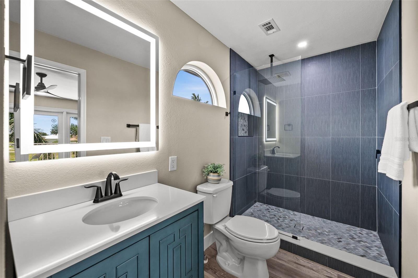 Image 20 of 50 For 4012 29th Avenue