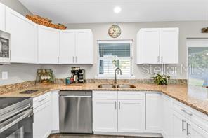 Listing photo id 12 for 11338 Willmington Boulevard