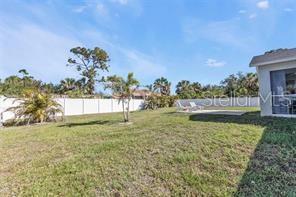 Listing photo id 33 for 11338 Willmington Boulevard