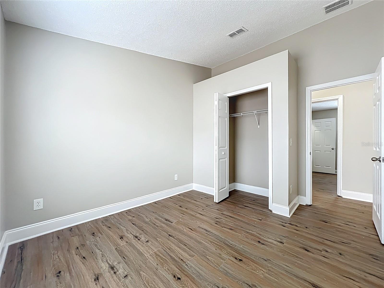 Image 18 of 42 For 718 Palmera Street