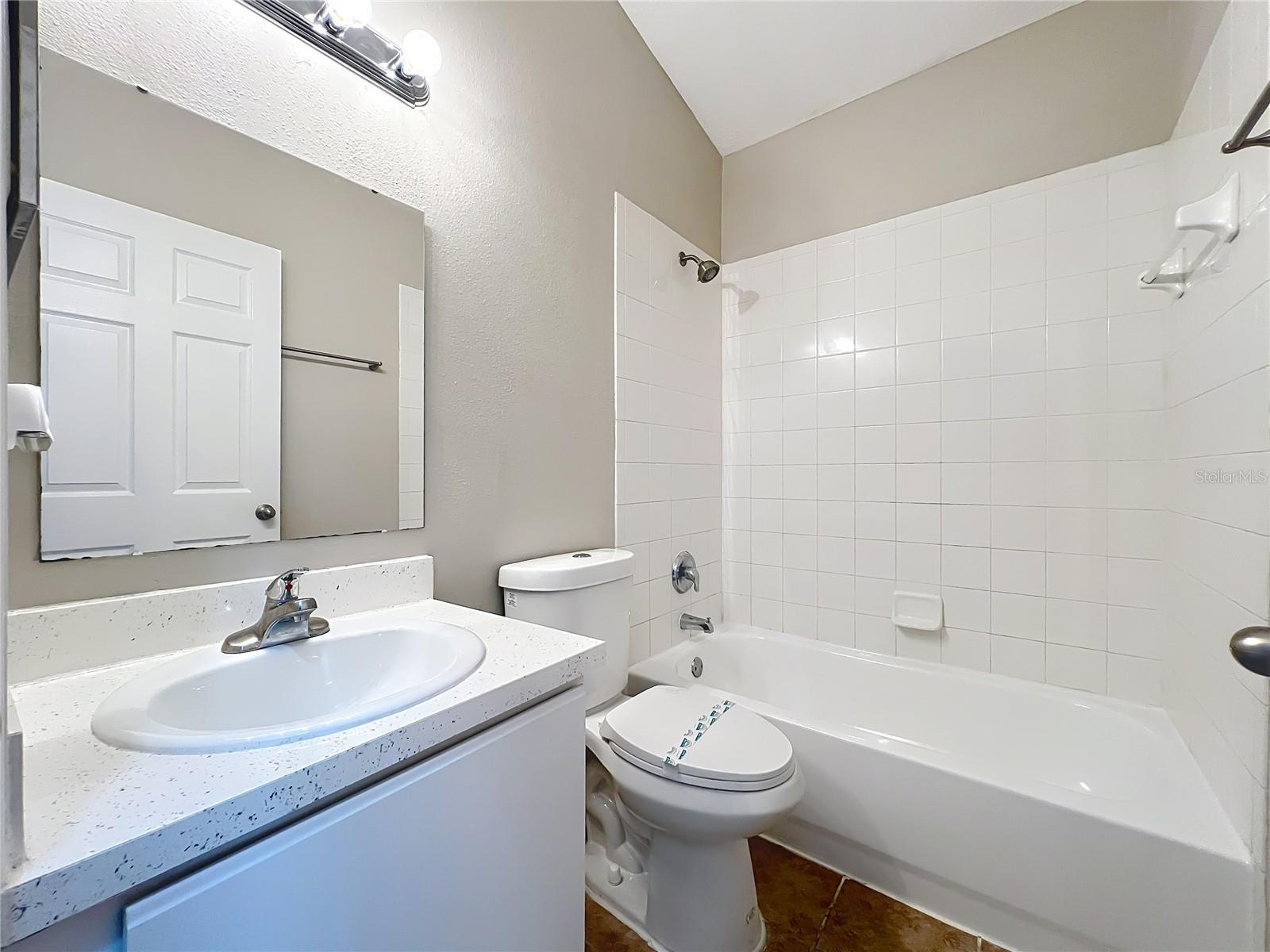 Image 21 of 42 For 718 Palmera Street