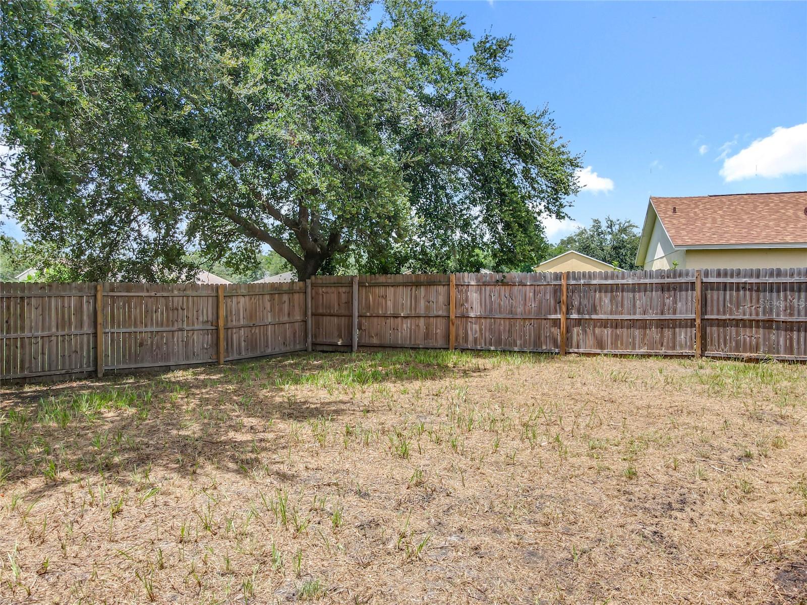Image 33 of 42 For 718 Palmera Street
