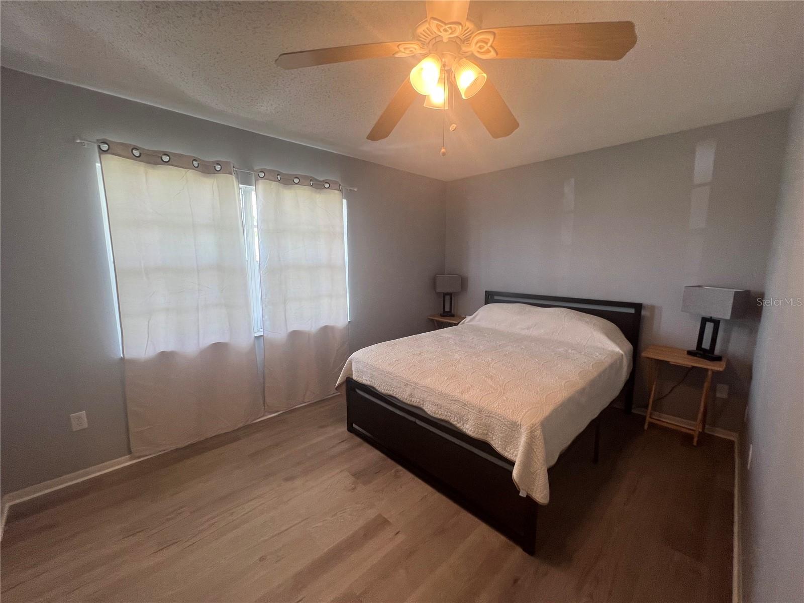 Image 19 of 24 For 13543 Longwood Avenue