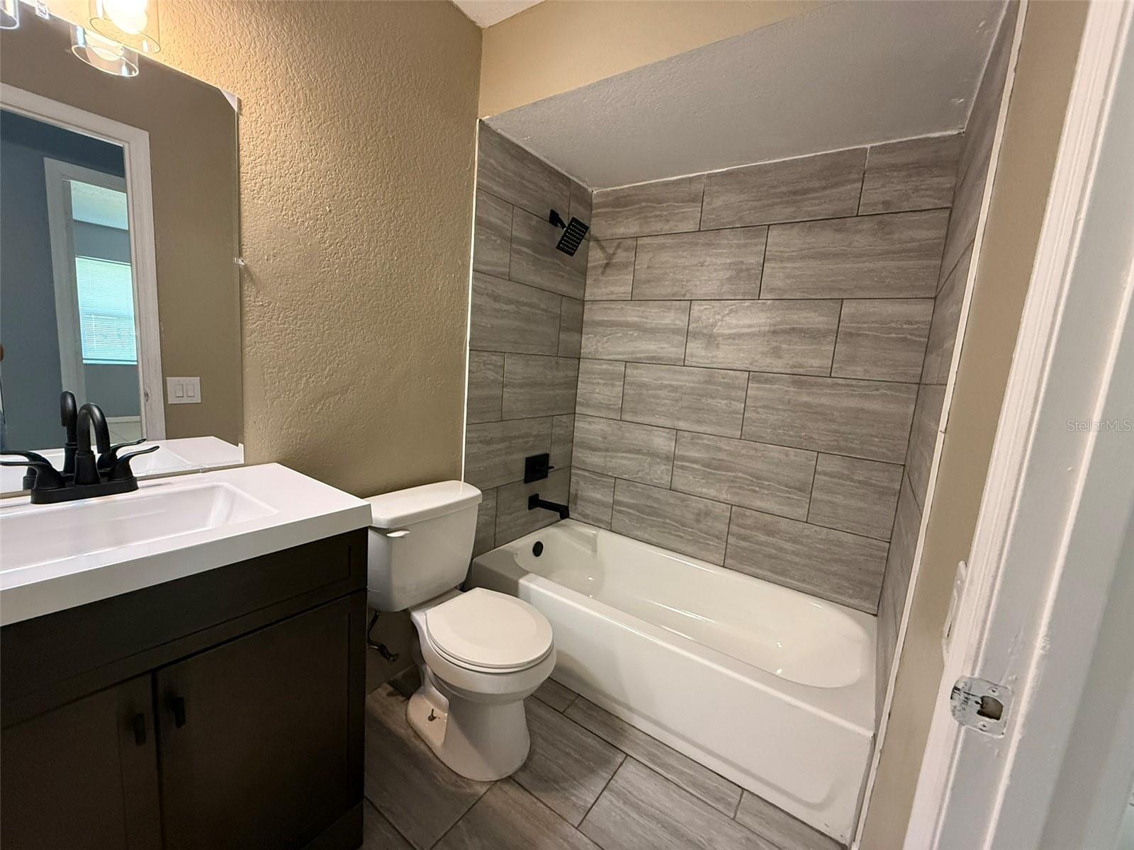 Image 15 of 16 For 2162 Abalom Street