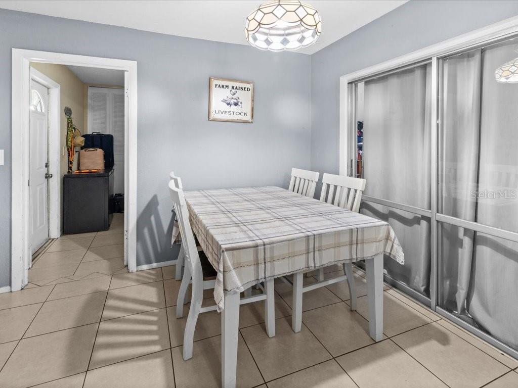 Image 11 of 41 For 2103 Hariet Street