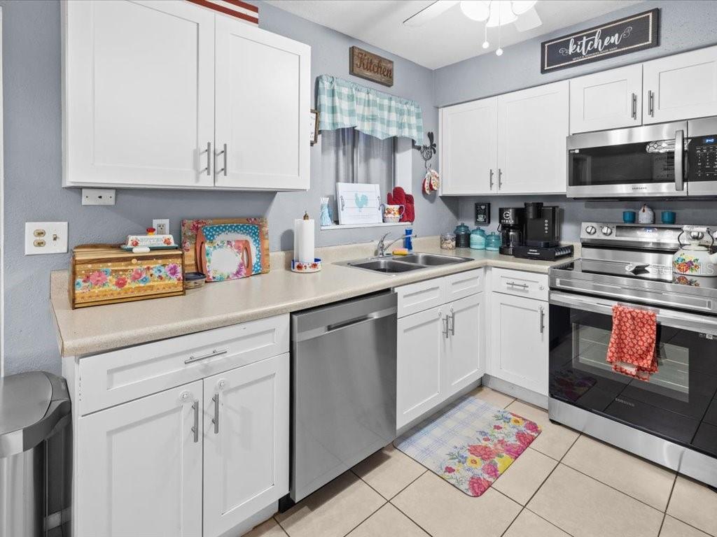 Image 9 of 41 For 2103 Hariet Street