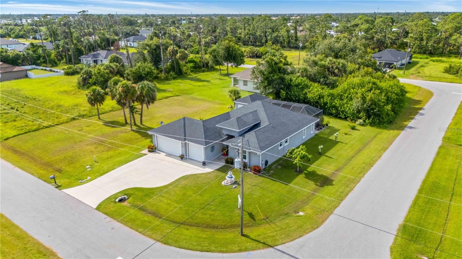 Image 9 of 88 For 114 Venice Road