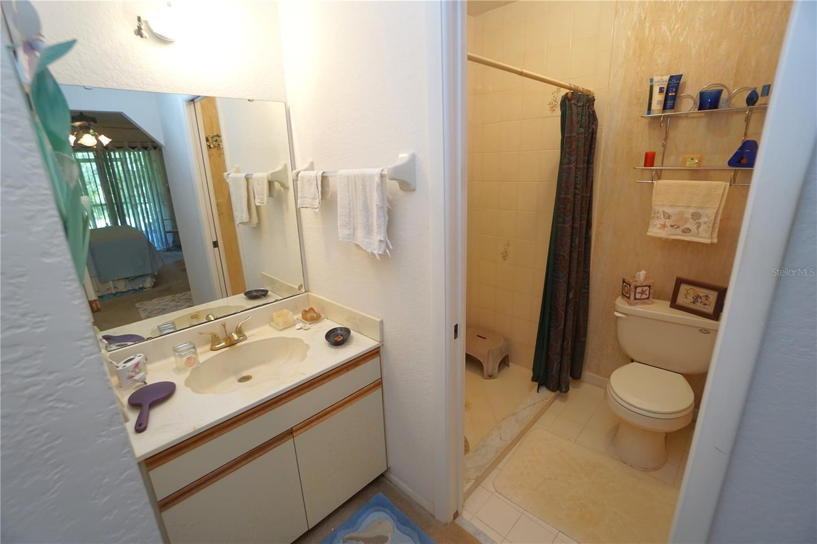 Image 16 of 35 For 25068 Harborview Road 4c
