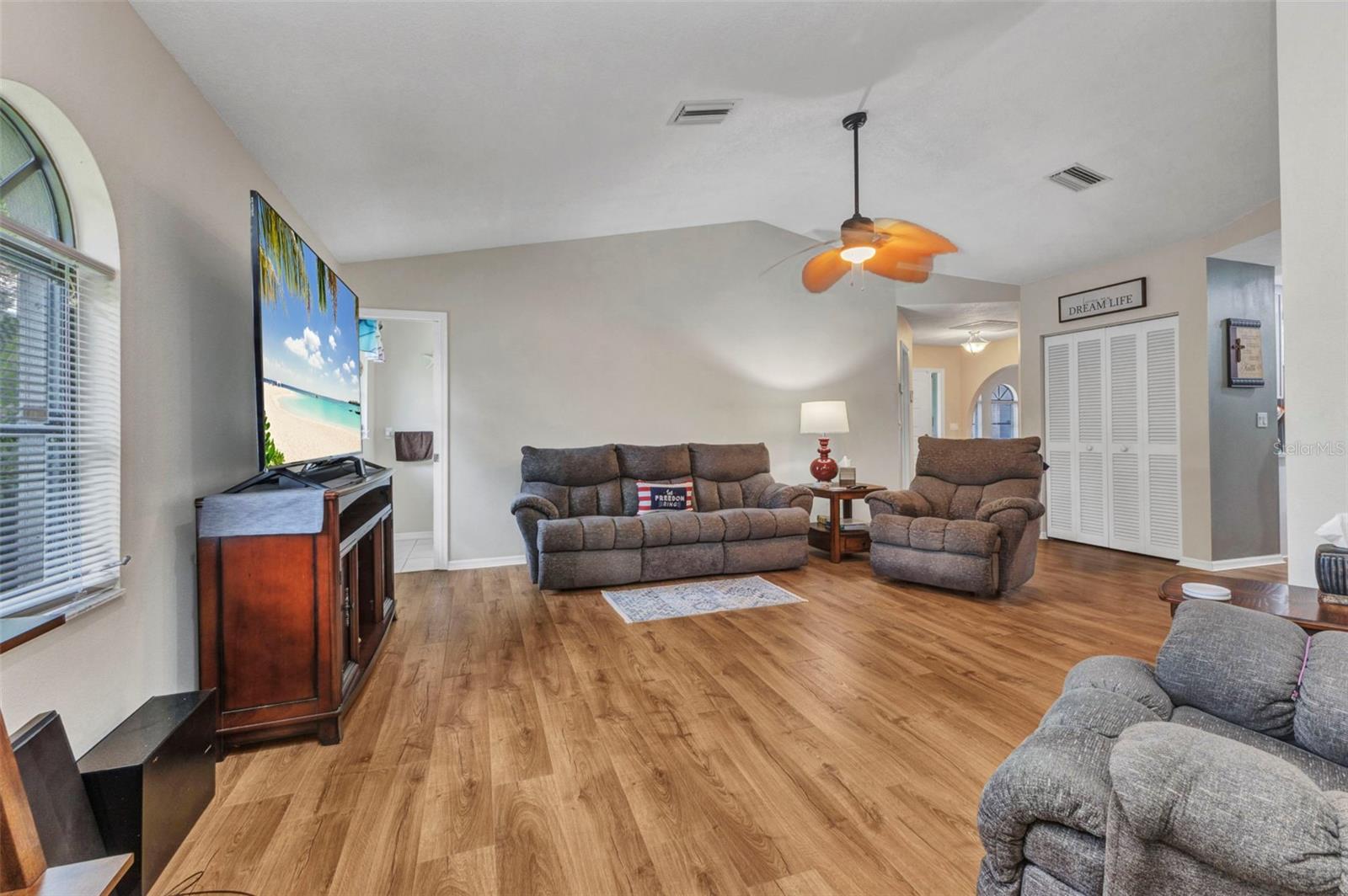 Image 37 of 64 For 1035 Red Bay Terrace Nw