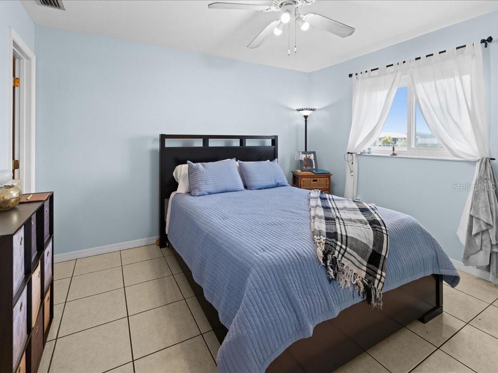 Image 12 of 23 For 25275 Rampart Boulevard 1607