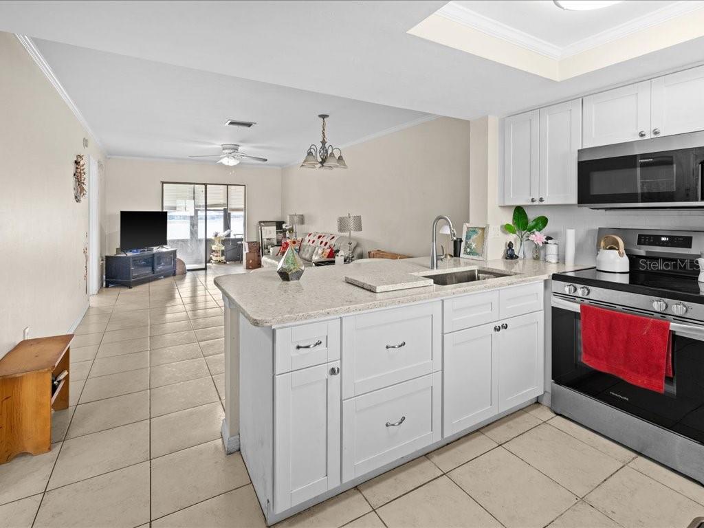 Image 5 of 23 For 25275 Rampart Boulevard 1607