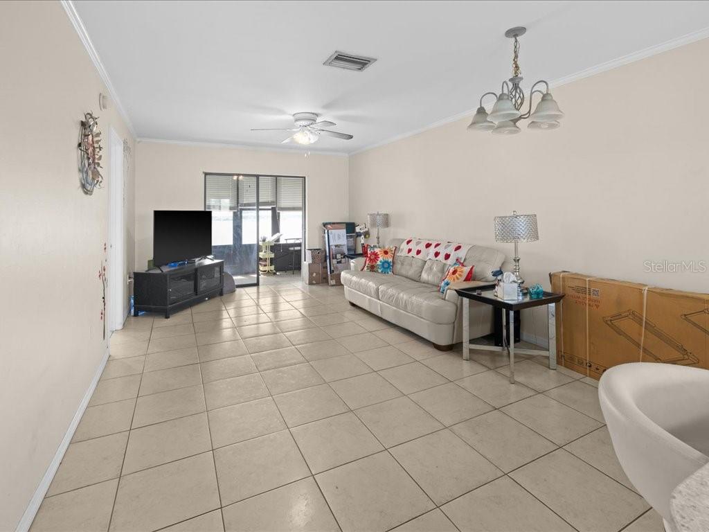 Image 7 of 23 For 25275 Rampart Boulevard 1607