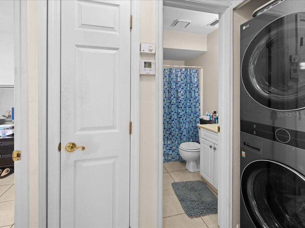 Image 9 of 23 For 25275 Rampart Boulevard 1607