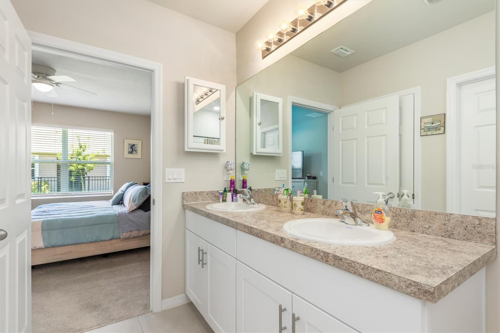 Image 26 of 65 For 25089 Lenox Circle