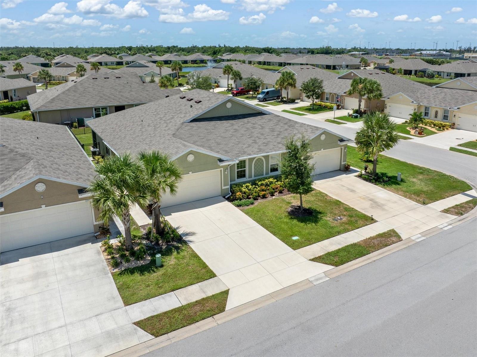 Image 41 of 65 For 25089 Lenox Circle