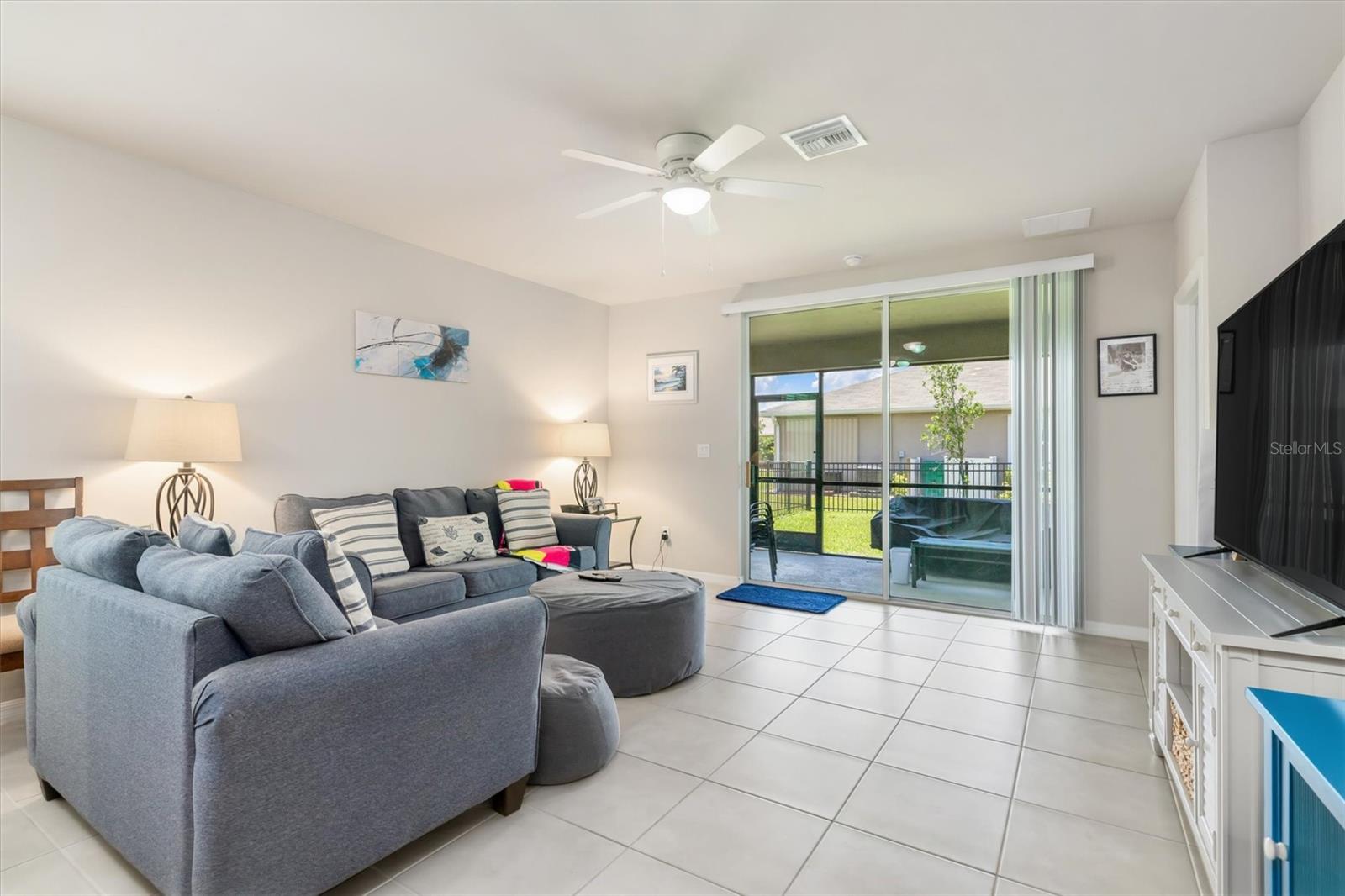Image 8 of 65 For 25089 Lenox Circle