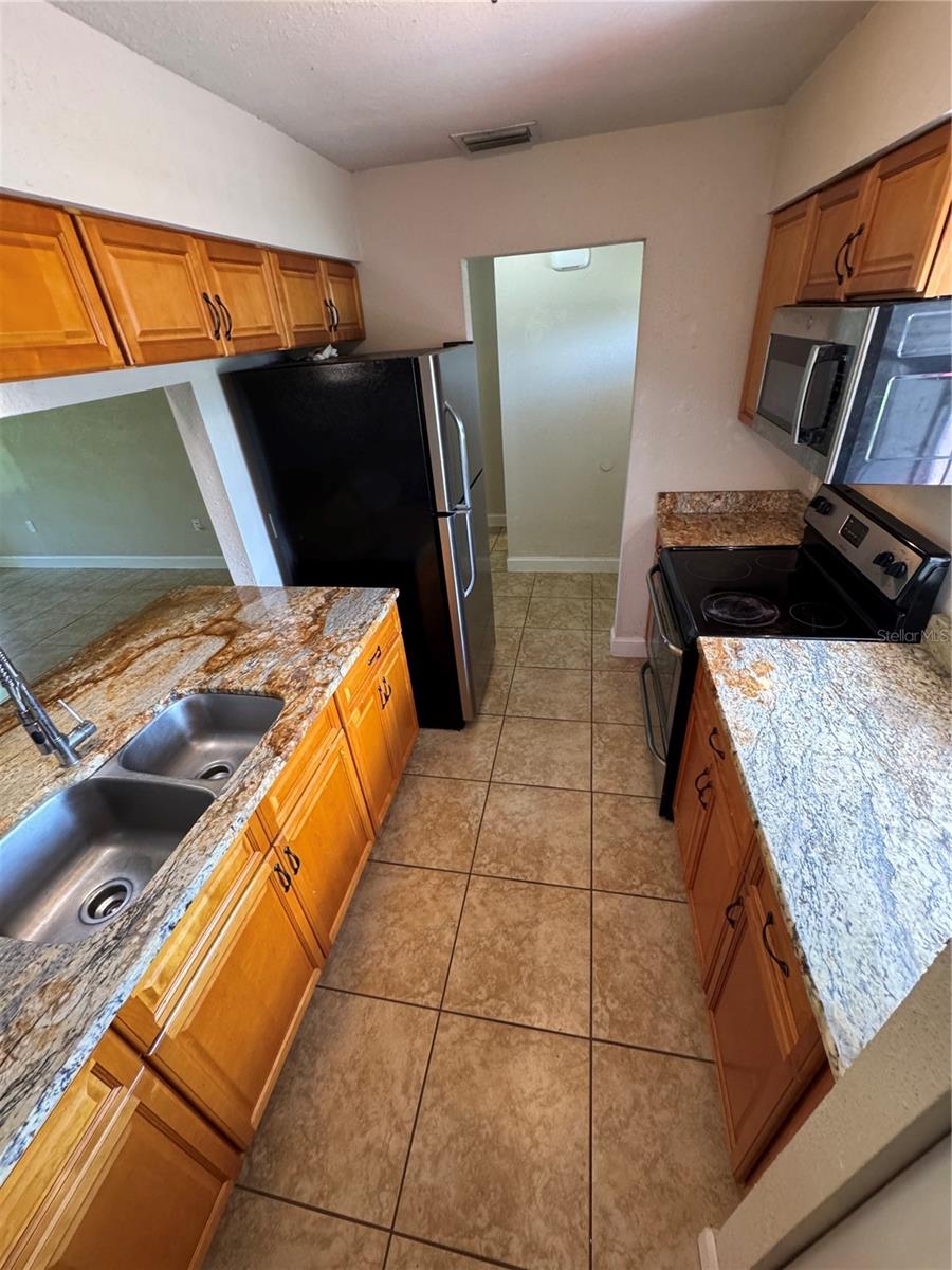 Image 9 of 17 For 3121 Vasco Street 2