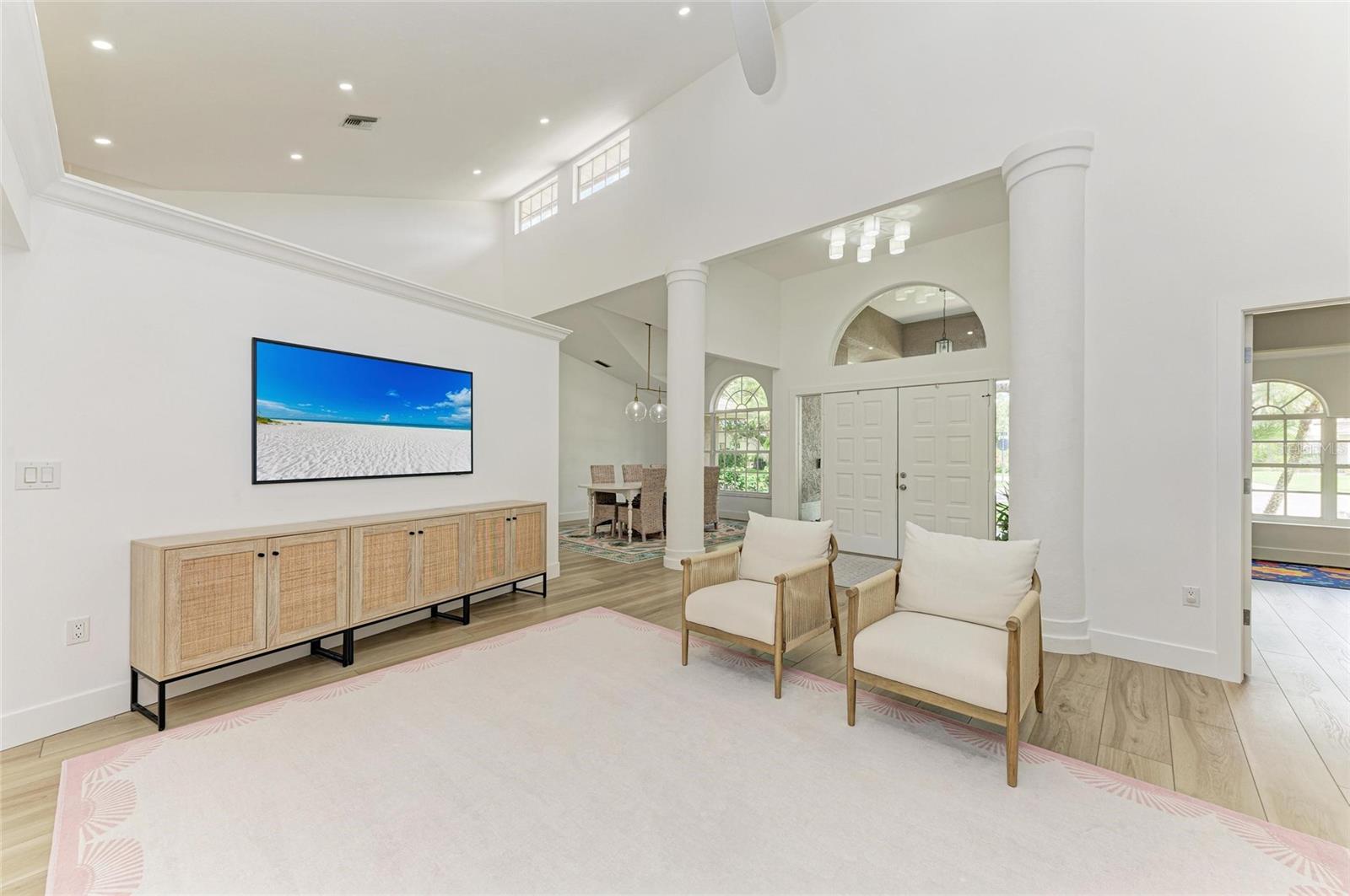 Image 10 of 72 For 8400 Woodbriar Drive