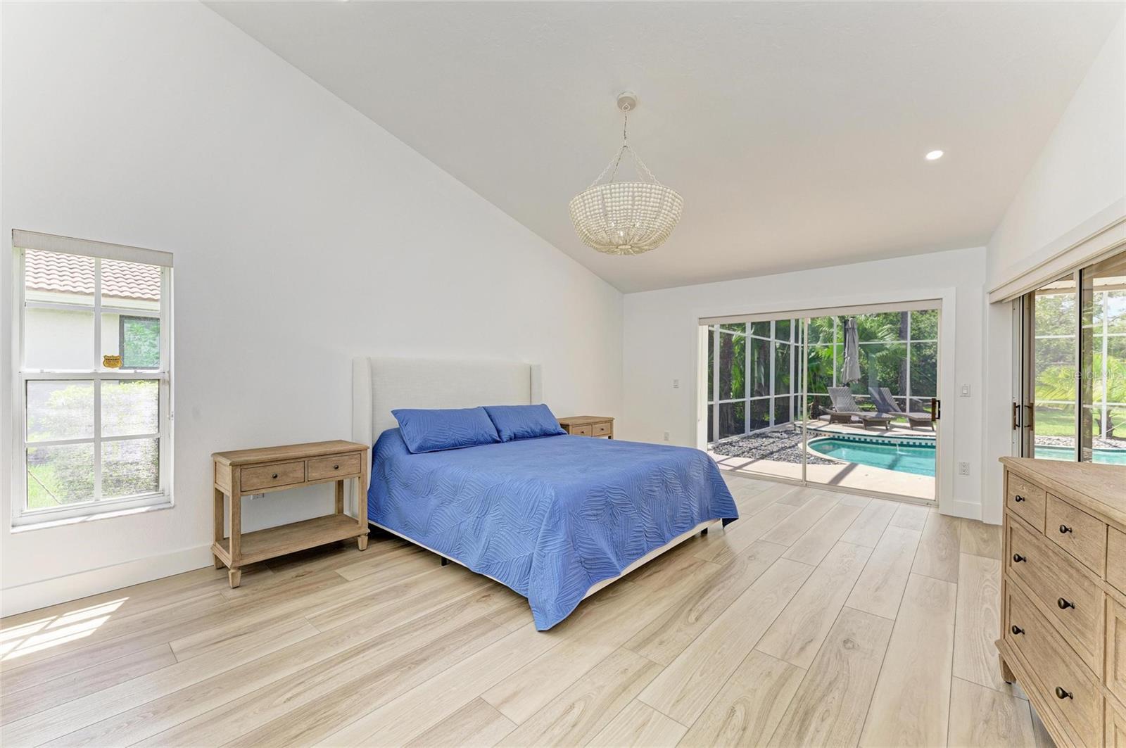 Image 28 of 72 For 8400 Woodbriar Drive