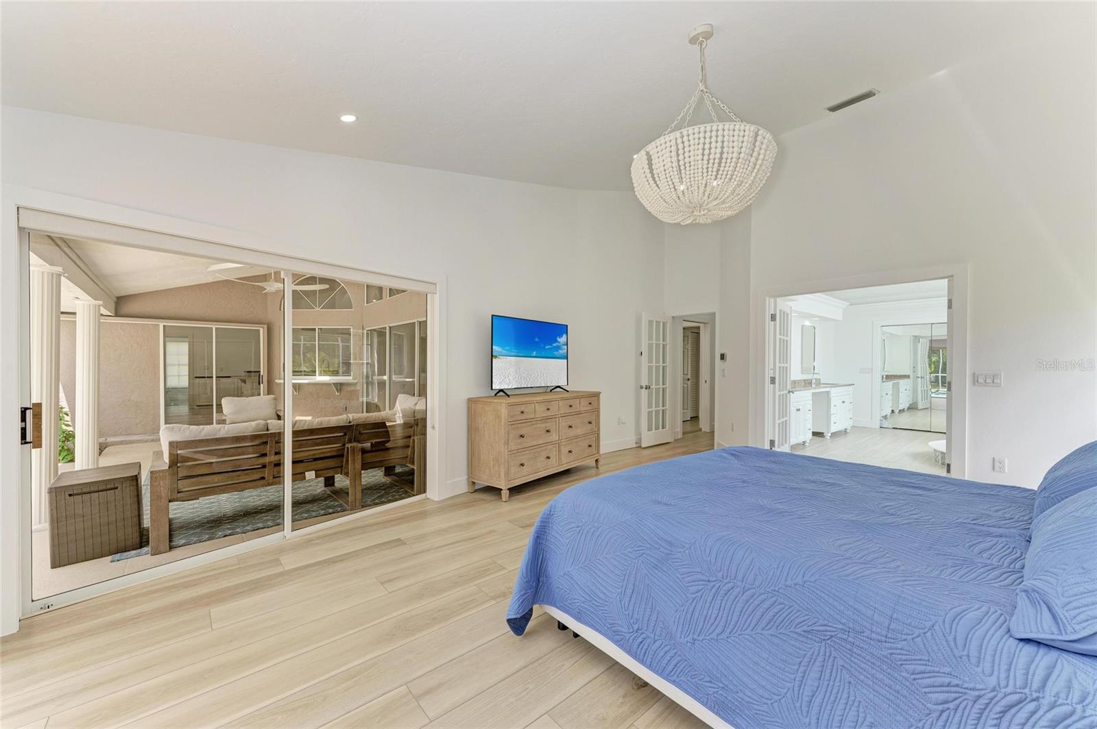 Image 30 of 72 For 8400 Woodbriar Drive