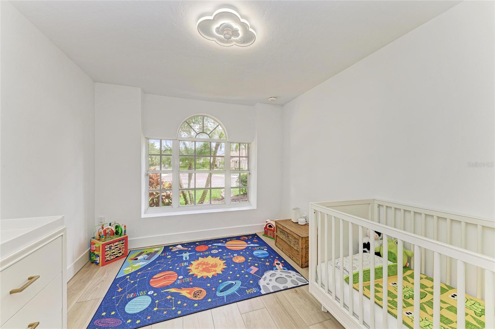 Image 34 of 72 For 8400 Woodbriar Drive