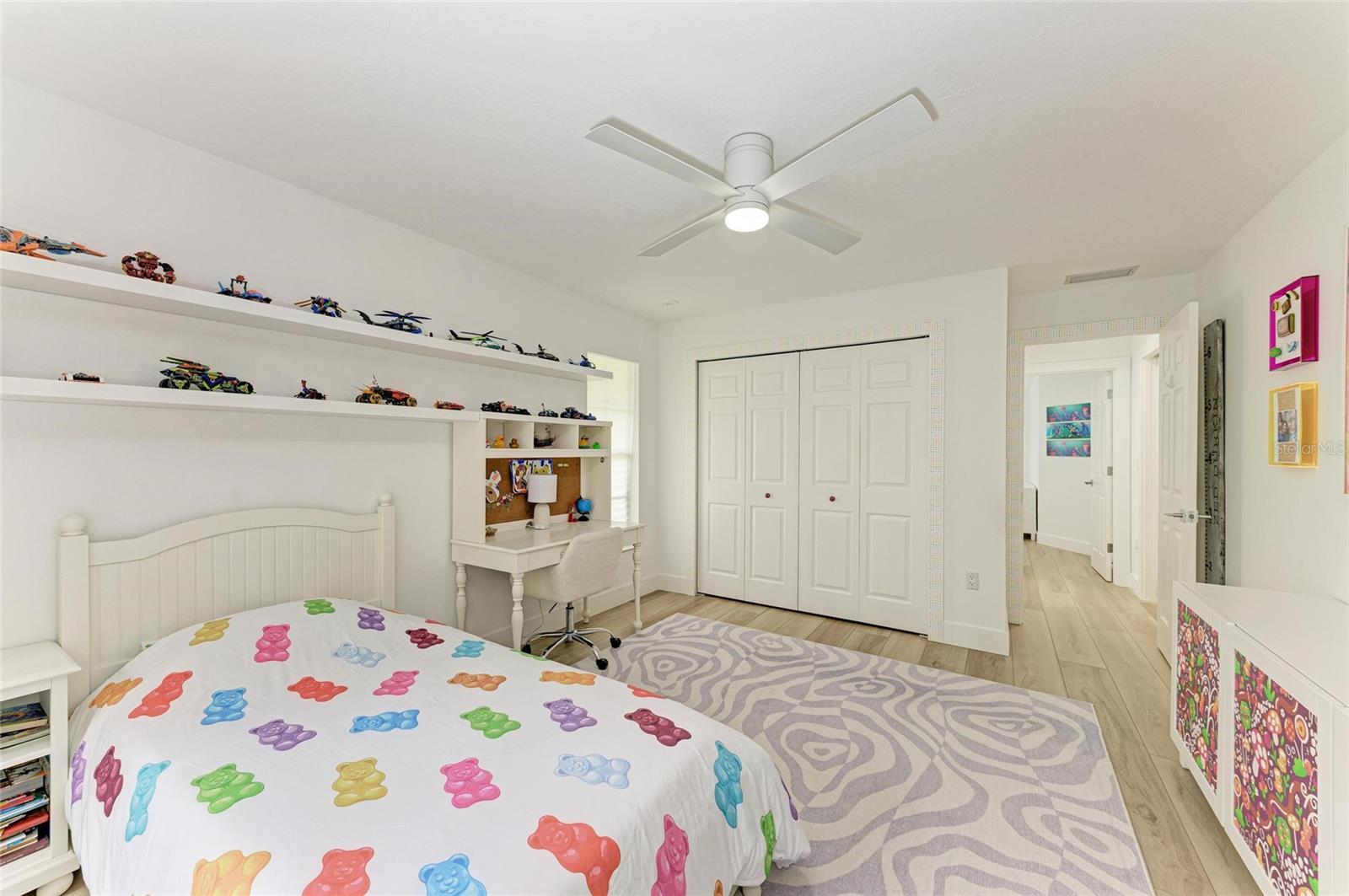 Image 43 of 72 For 8400 Woodbriar Drive