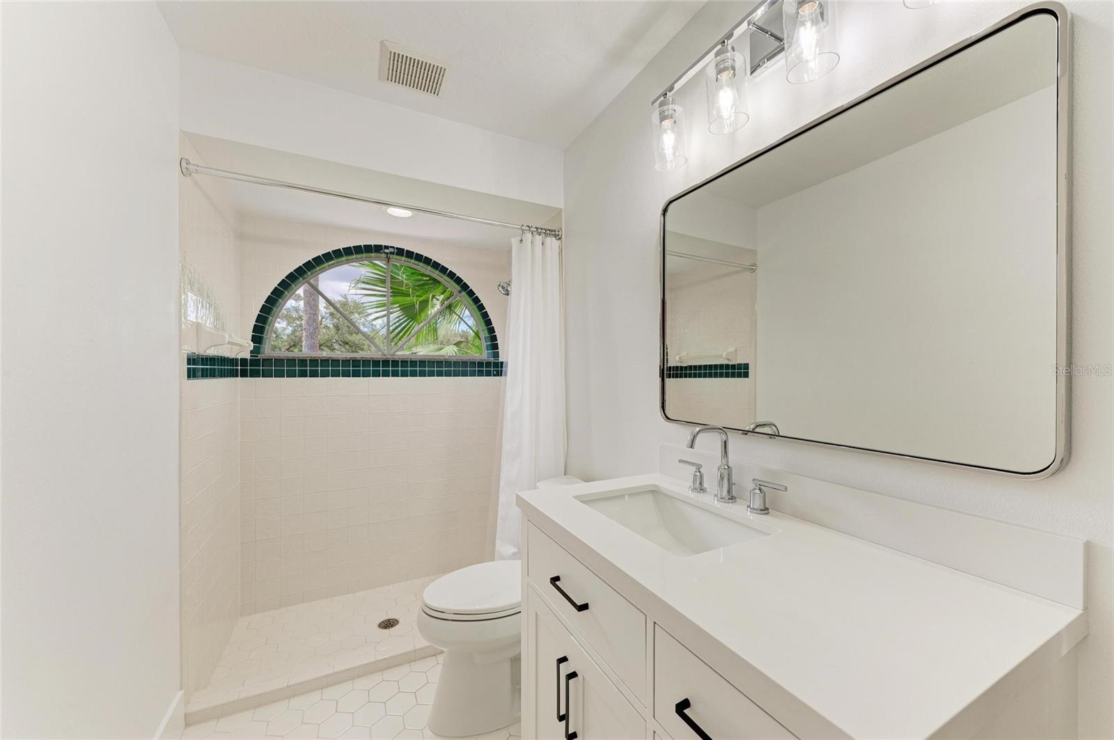 Image 44 of 72 For 8400 Woodbriar Drive